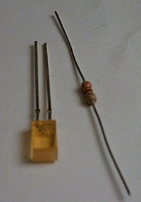 UFS910-Gelbe-LED-2.jpg